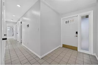 3917 Sawyerwood Road, Sarasota, FL 34233 - Photo 4