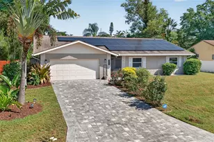 3917 Sawyerwood Rd, Sarasota, FL 34233 - Photo 52