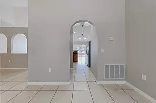 1322 Dragon Head Dr, Valrico, FL 33594 - Photo 12