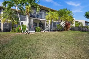 4803 SW Santa Barbara Ct, Cape Coral, FL 33914 - Photo 32