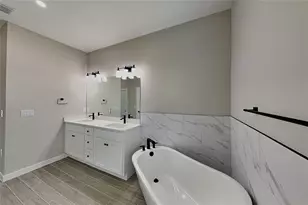2440 Bronco Ln, North Port, FL 34287 - Photo 6