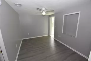 11025 Pickering Ln, Port Richey, FL 34668 - Photo 8