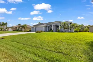 2420 Pebble Creek Pl, Port Charlotte, FL 33948 - Photo 4