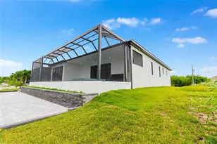 8124 Tecumseh Cir, Port Charlotte, FL 33981 - Photo 72