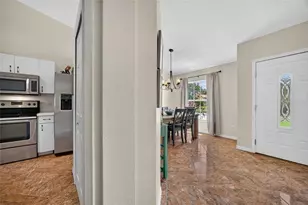 1406 Woodcrest Ln, North Port, FL 34286 - Photo 6