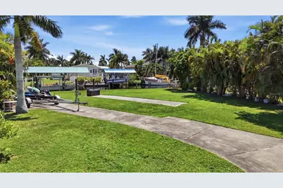 721 Coral Drive, Punta Gorda, FL 33950 - Photo 4