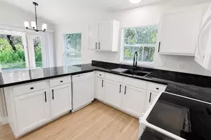 1212 Impala St, North Port, FL 34288 - Photo 4