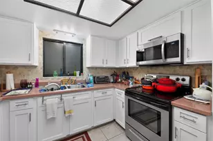 900 Gulf Blvd, Indian Rocks Beach, FL 33785 - Photo 10