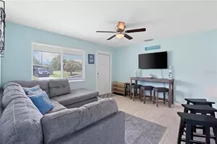 6761 Hibiscus Ave S, South Pasadena, FL 33707 - Photo 8