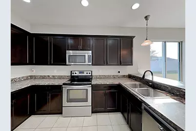 7033 Feather Wood Dr, Ruskin, FL 33573 - Photo 12
