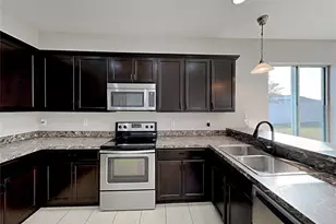 7033 Feather Wood Dr, Ruskin, FL 33573 - Photo 12