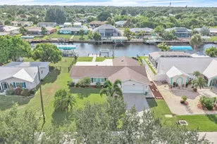 4083 Rock Creek Dr, Port Charlotte, FL 33948 - Photo 42