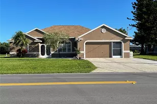 511 Rotonda Cir, Rotonda West, FL 33947 - Photo 2