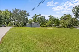 702 Church Ave SW, Live Oak, FL 32064 - Photo 6