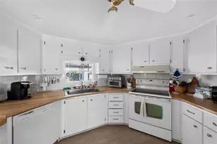 13 S Marina Plaza, Englewood, FL 34223 - Photo 28