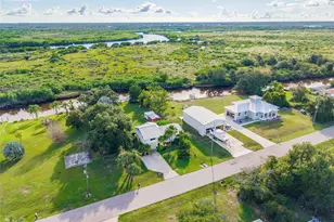 195 Summerset Dr, Punta Gorda, FL 33982 - Photo 1
