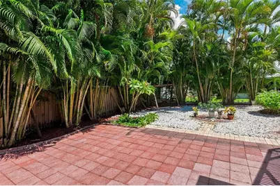 617 W Olympia Avenue, Punta Gorda, FL 33950 - Photo 28