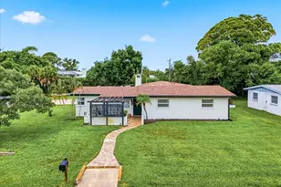 936 Dawn St, Venice, FL 34285 - Photo 4