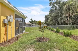 537 Capitol St, North Fort Myers, FL 33903 - Photo 26