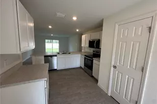 7 Reidsville Dr, Palm Coast, FL 32164 - Photo 4