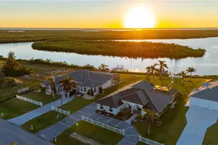 5117 Collingswood Blvd, Port Charlotte, FL 33948 - Photo 4