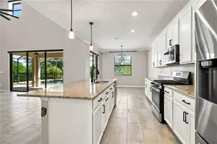 17809 Polo Trl, Bradenton, FL 34211 - Photo 12
