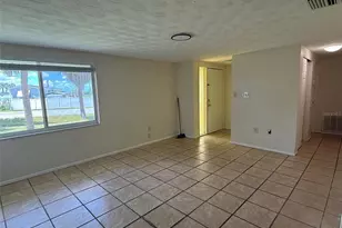 5405 Riverside Dr, Punta Gorda, FL 33982 - Photo 4
