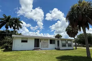 5405 Riverside Dr, Punta Gorda, FL 33982 - Photo 1