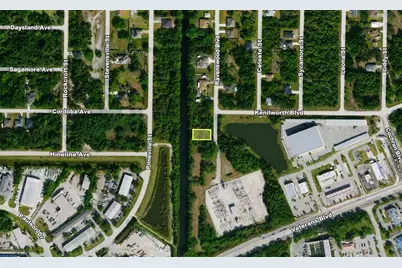 527 Ravenswood Boulevard, Port Charlotte, FL 33954 - Photo 2