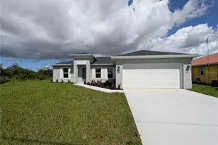 1135 N San Mateo Dr, North Port, FL 34288 - Photo 1