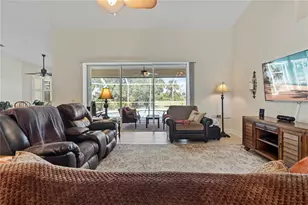 40 Clubhouse Ct, Rotonda West, FL 33947 - Photo 6
