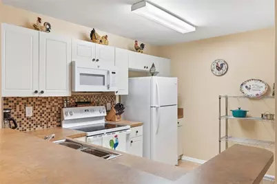 4259 Bellasol Circle #2013, Fort Myers, FL 33916 - Photo 10