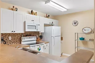 4259 Bellasol Cir, Fort Myers, FL 33916 - Photo 10