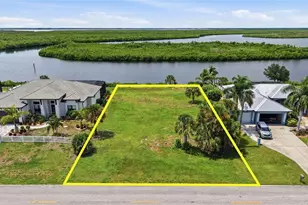 5171 Collingswood Blvd, Port Charlotte, FL 33948 - Photo 1