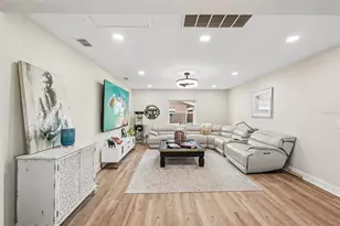 289 W Tarpon Blvd NW, Port Charlotte, FL 33952 - Photo 10