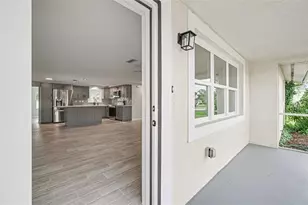 305 Shell Rd, Venice, FL 34293 - Photo 8