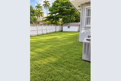 8230 N Bayshore Drive, Miami, FL 33138 - Photo 18