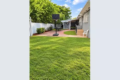 8230 N Bayshore Drive, Miami, FL 33138 - Photo 20