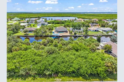 17157 Canary Lane, Port Charlotte, FL 33948 - Photo 6