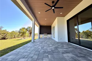 210 Tournament Rd, Rotonda West, FL 33947 - Photo 32