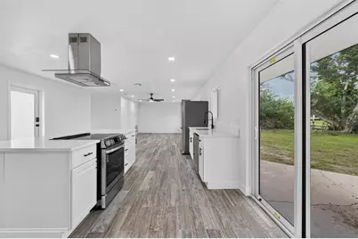 801 Marlin Drive, Punta Gorda, FL 33950 - Photo 10