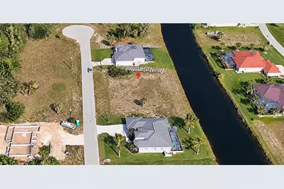 176 W Pine Valley Lane, Rotonda West, FL 33947 - Photo 2