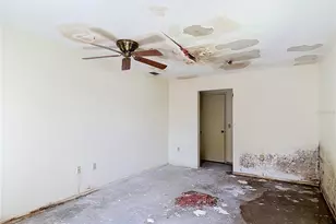2094 Carpetgreen St, Port Charlotte, FL 33948 - Photo 22