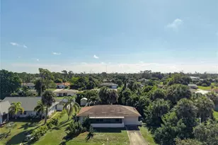 2094 Carpetgreen St, Port Charlotte, FL 33948 - Photo 4