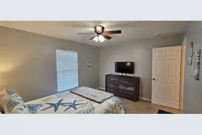 1923 SW 26th Street, Cape Coral, FL 33914 - Photo 10