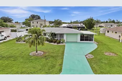 418 Cypress Avenue NW, Port Charlotte, FL 33952 - Photo 2