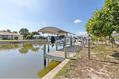 109 Peckham Street SE, Port Charlotte, FL 33952 - Photo 4