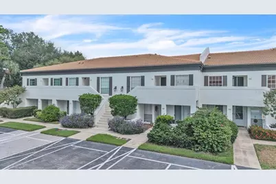 5209 Wedgewood Lane #17, Sarasota, FL 34235 - Photo 2