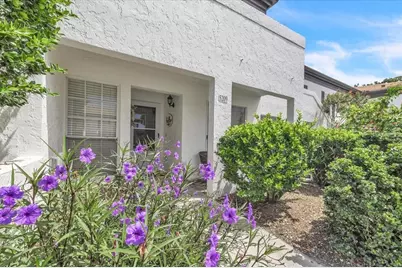 5209 Wedgewood Lane #17, Sarasota, FL 34235 - Photo 4