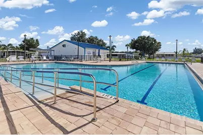 176 W Manatee Loop, Punta Gorda, FL 33950 - Photo 4